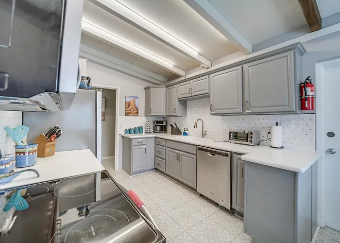 Pet-friendly Home: Hot Tub, Walk To Trails! Hébergement de vacances Sedona