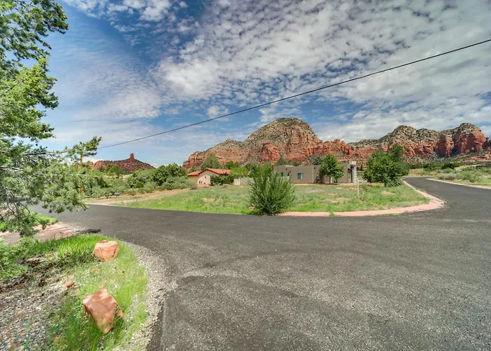 Pet-friendly Home: Hot Tub, Walk To Trails! * Sedona