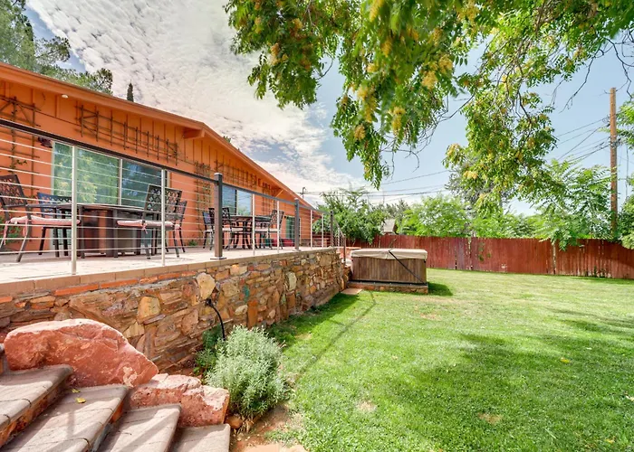 Pet-friendly Home: Hot Tub, Walk To Trails! Sedona